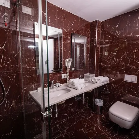 Prestige Hotel