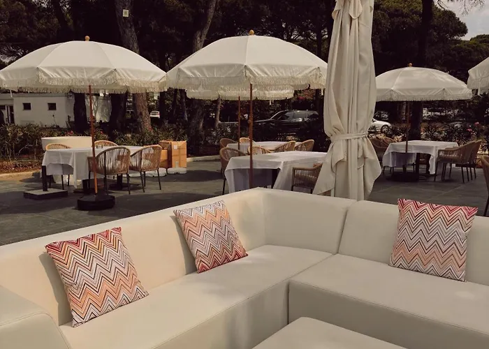 Hotel Prestige Golem (Tirana)