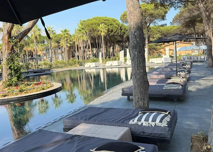 Prestige 5* Golem (Tirana)