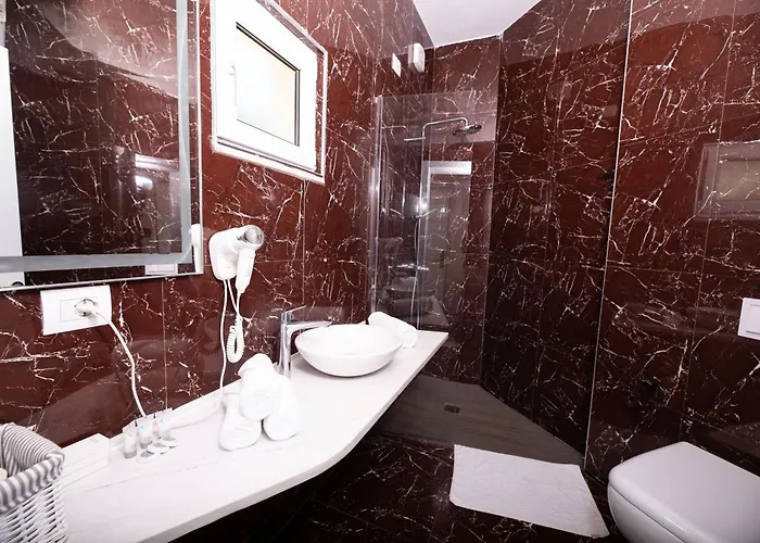 Prestige Hotel 5*