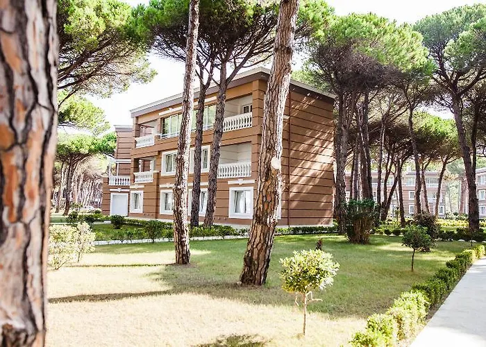 Prestige 5* Golem (Tirana)