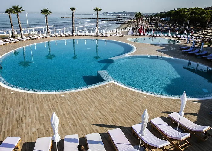 Hotel Prestige Golem (Tirana)