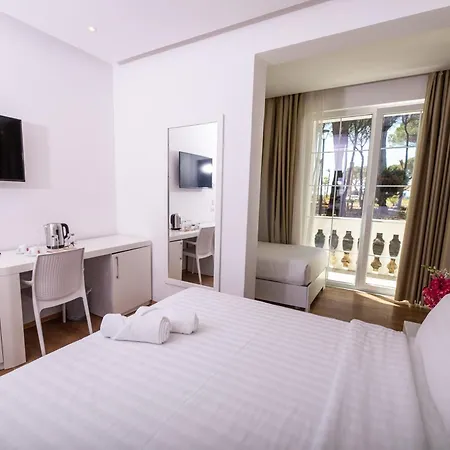 Prestige 5* Golem (Tirana)