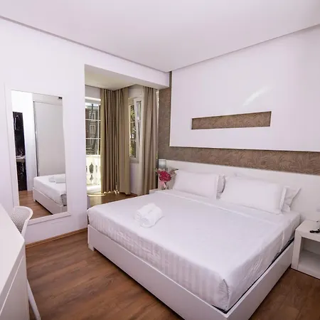 Hotel Prestige Golem (Tirana)