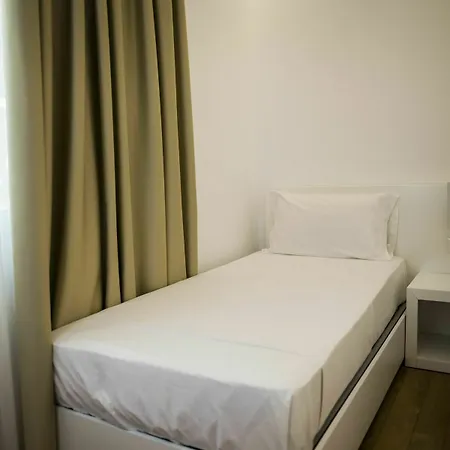 Ξενοδοχείο Prestige Golem (Tirana)