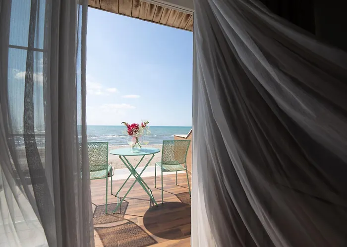 Hotel Prestige Golem (Tirana)